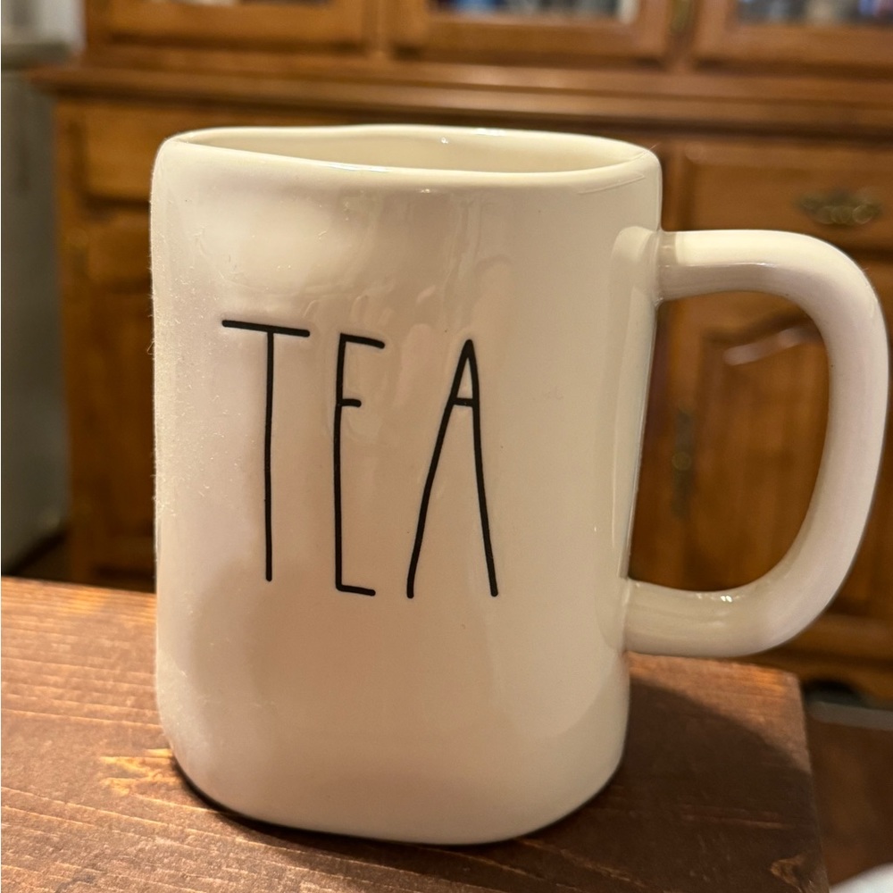 Rae Dunn coffee mug